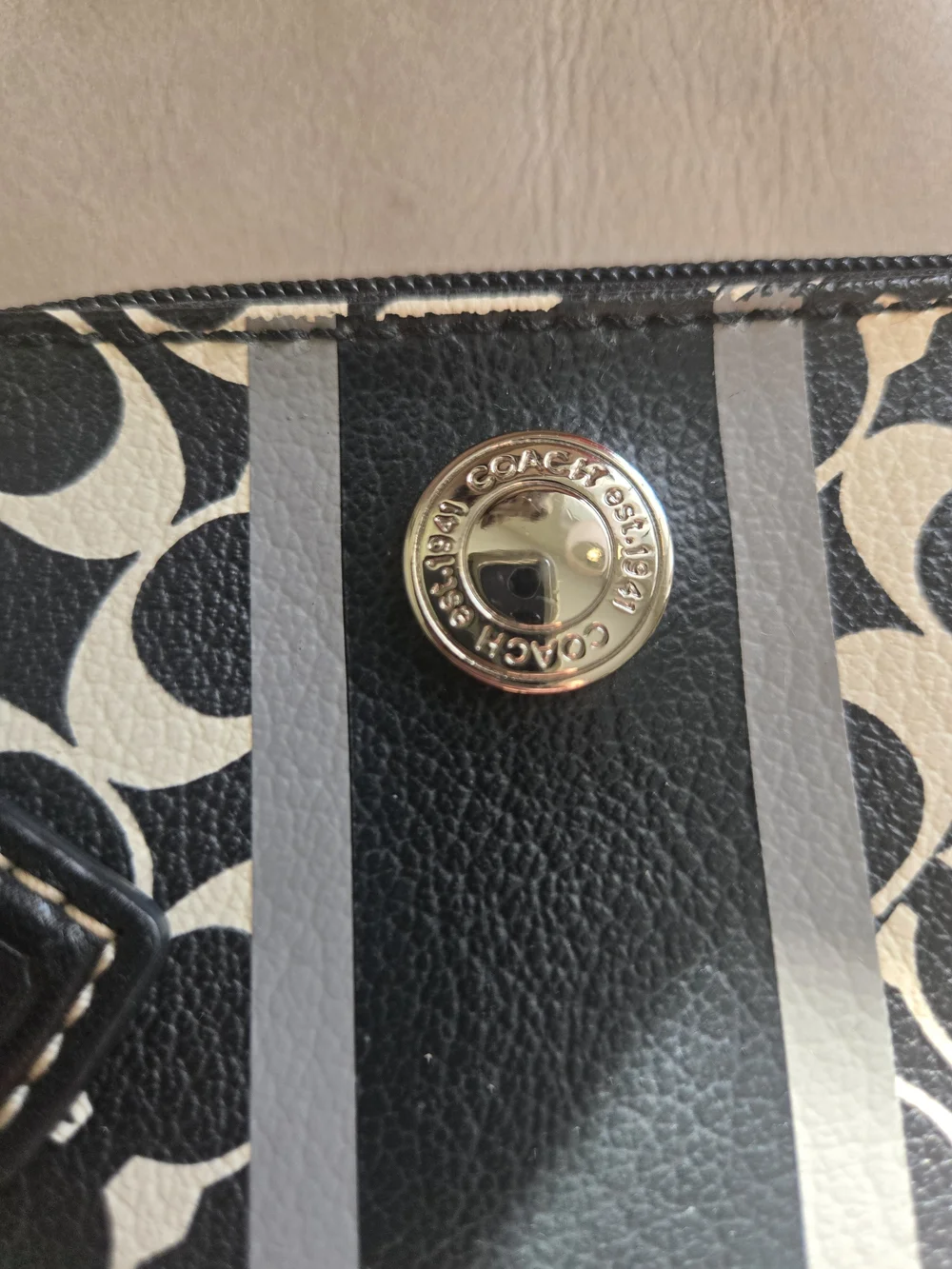 Coach Black & Cream Signature Wristlet